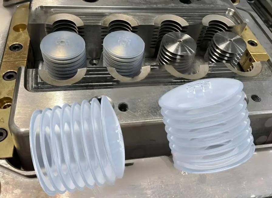 TPE Injection Molding VS Silicone Injection Molding